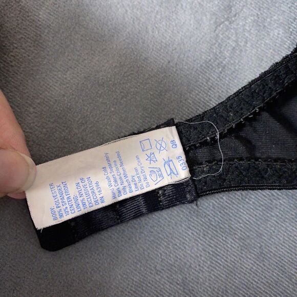 Vintage Warner’s Velvet Beware Bra 34B Black Velvet 2524 Unlined Underwire - Picture 7 of 8